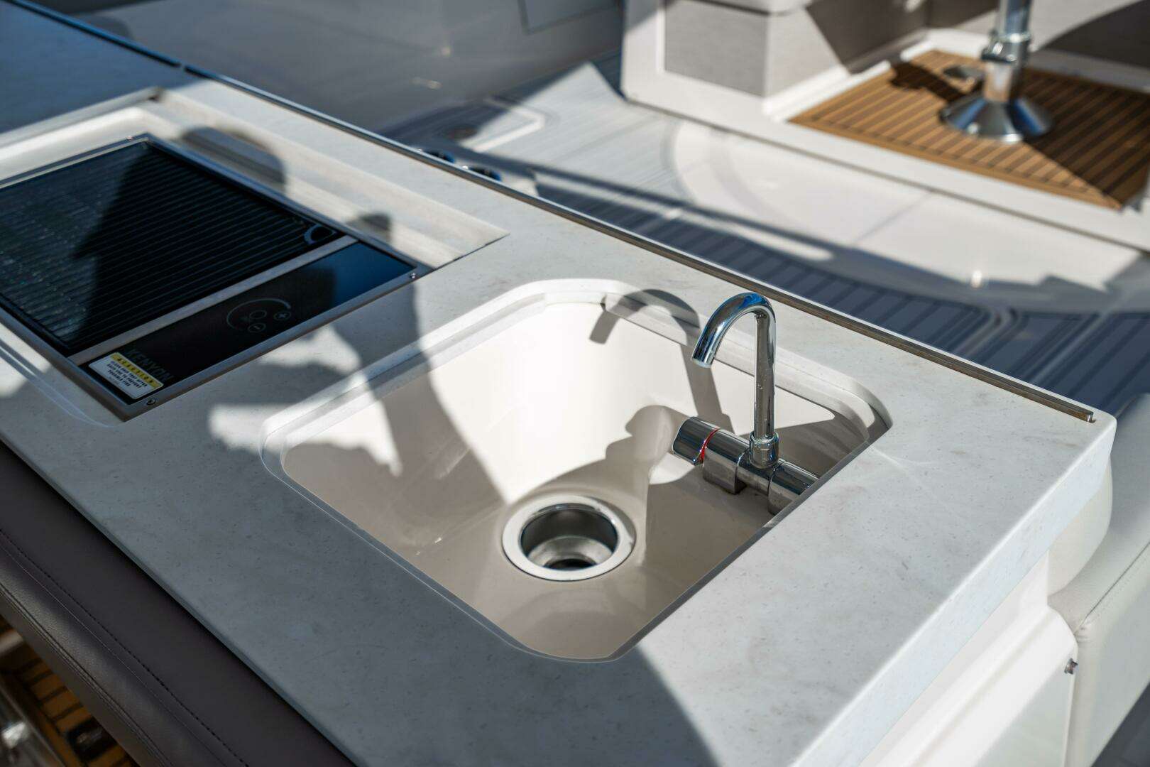 2022 Tiara Yachts 43 LS - Image 54