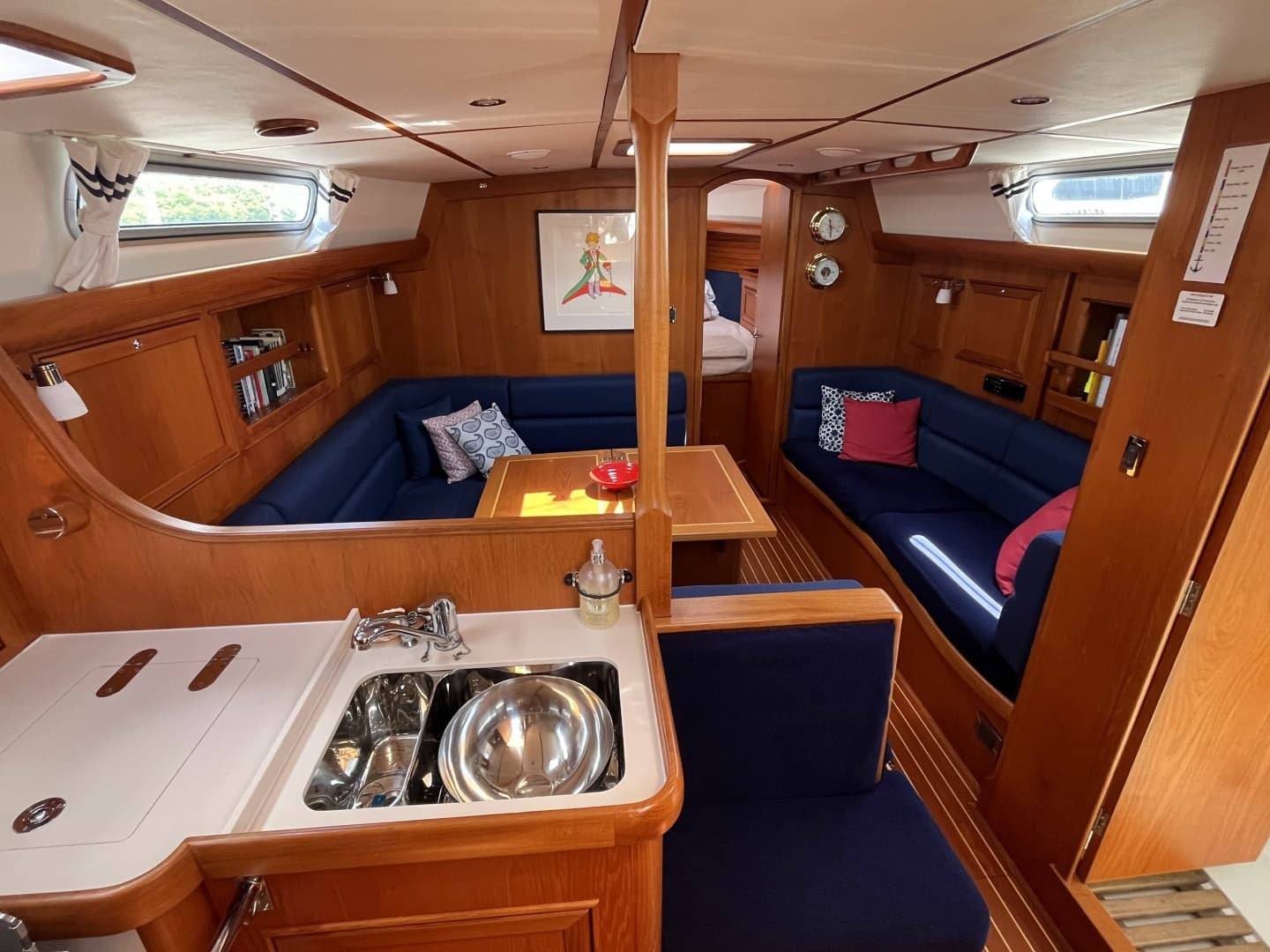 2017 Rustler 37 - Image 17
