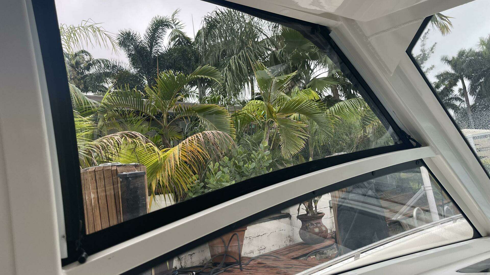 2016 Boston Whaler — - Image 158