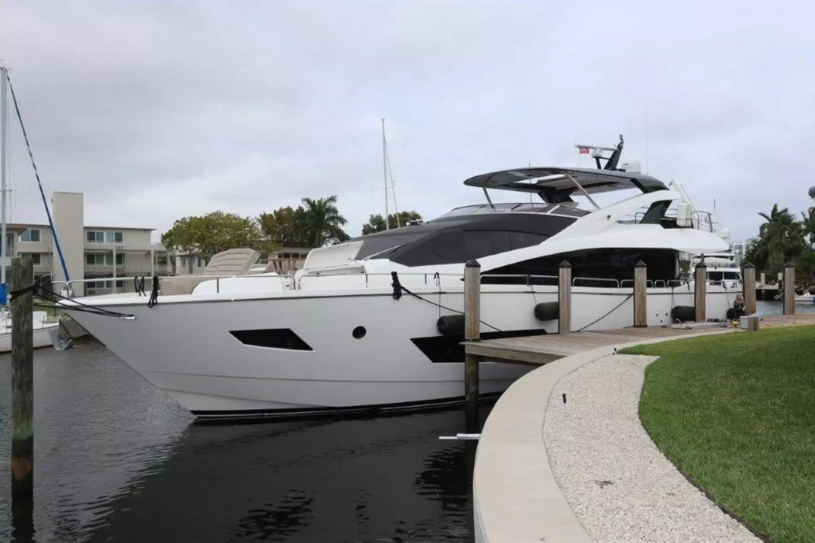 2019 Sunseeker Yacht - Image 3