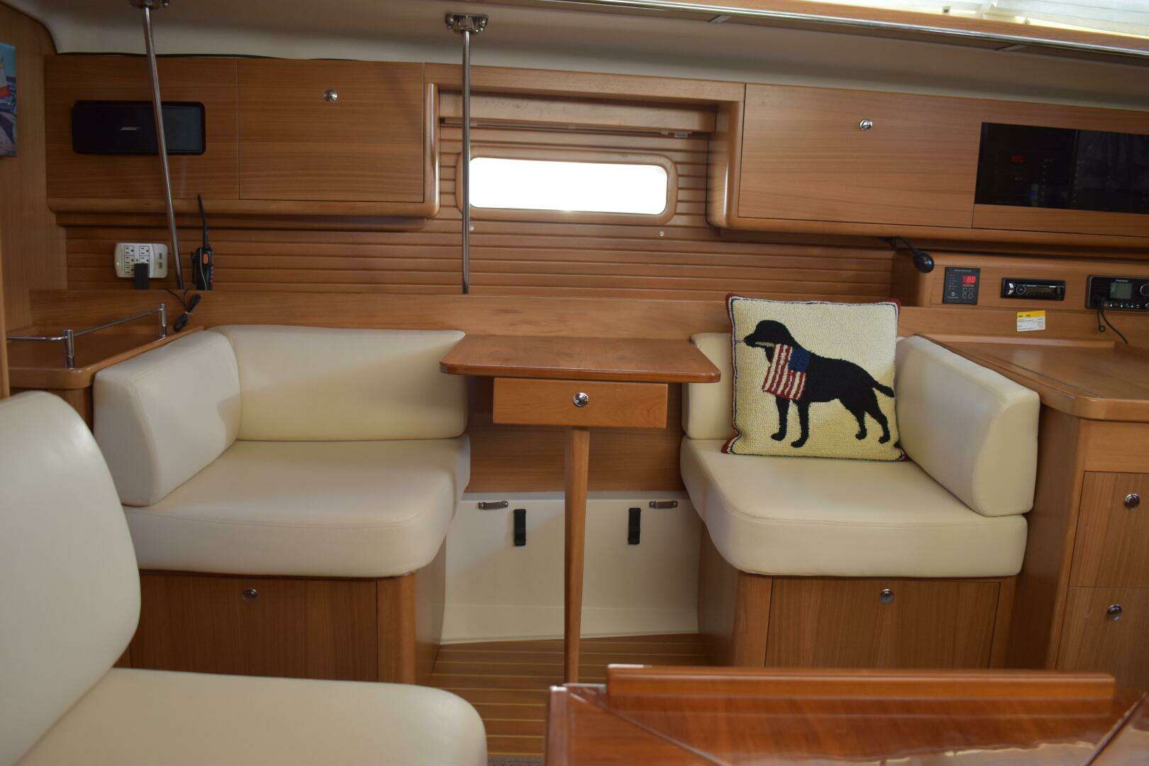 2016 Catalina 445 - Image 17