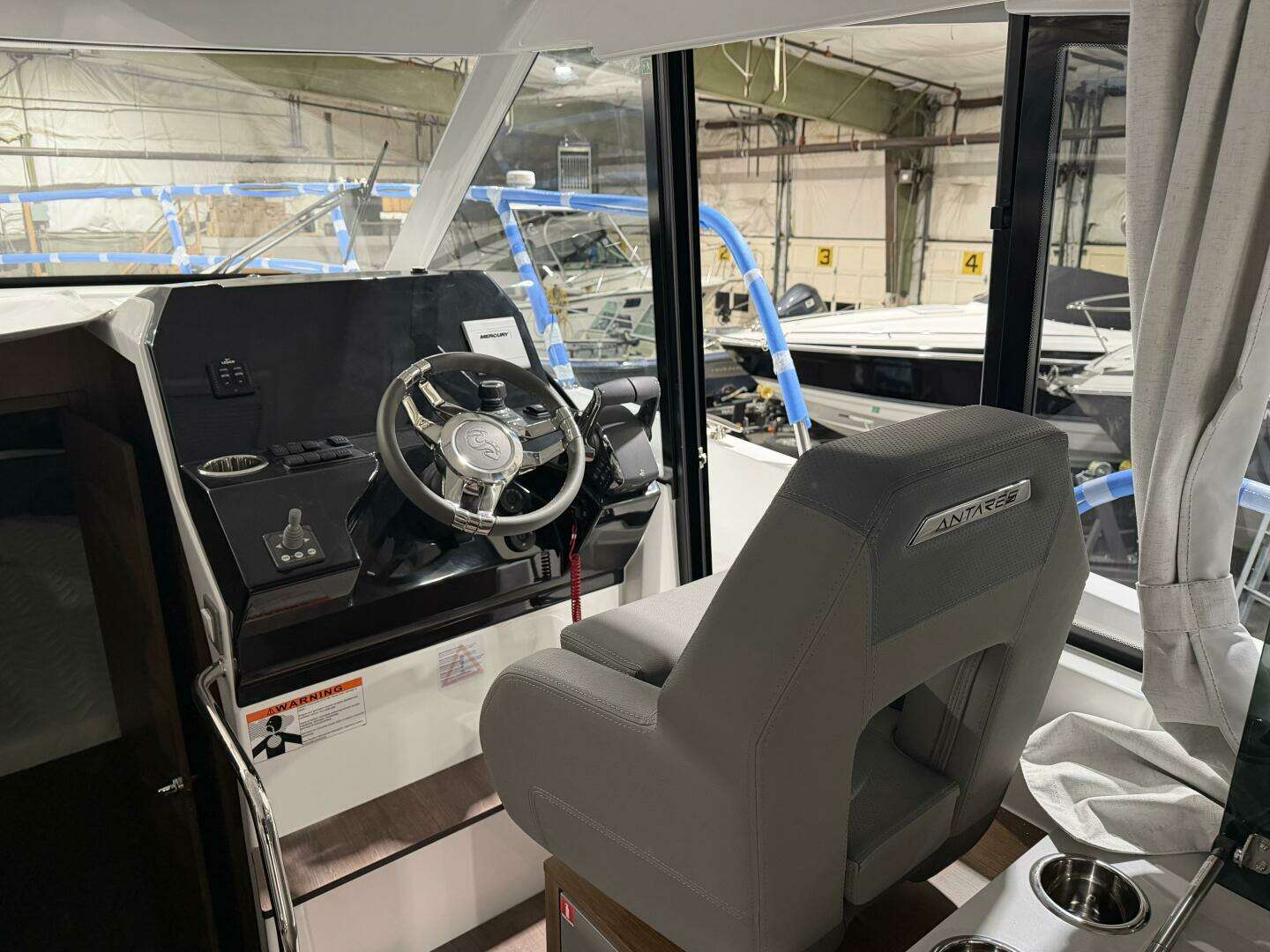 2026 Beneteau Antares 11 - Image 18