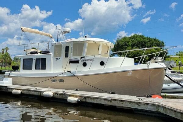 2003 American Tug 34 - Image 1