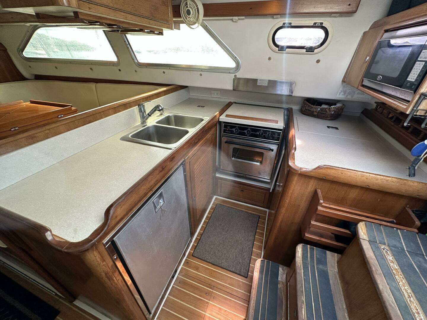 2008 Catalina Morgan 440 - Image 8