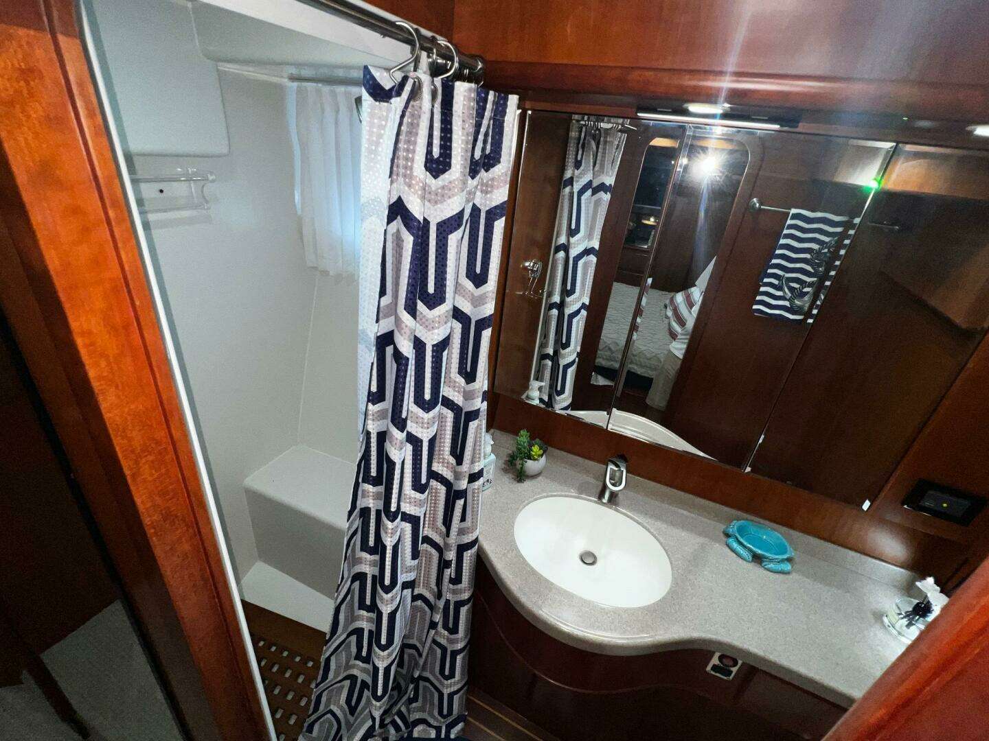 2003 Symbol Pilothouse - Image 63