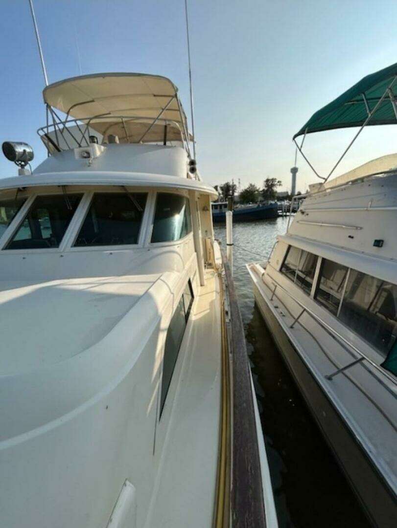 1984 Hatteras 53 Extended Deck Motor Yacht - Image 4