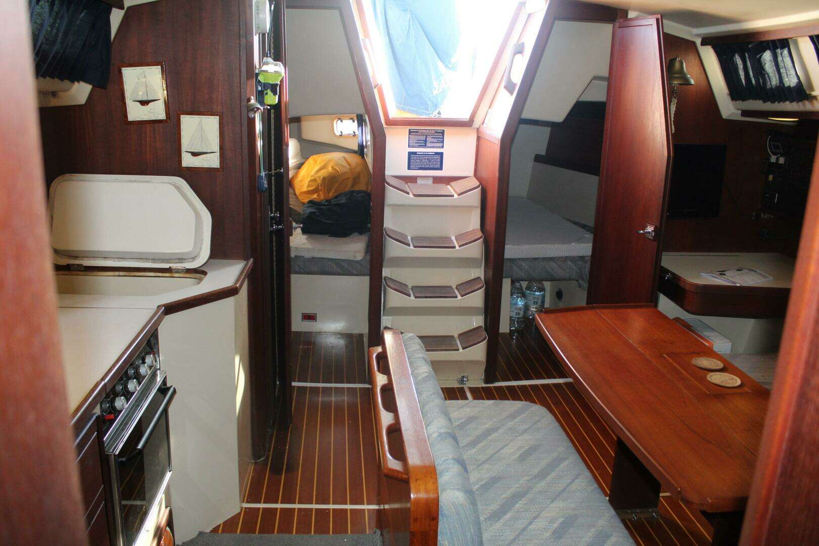 1990 Catalina 42 - Image 14
