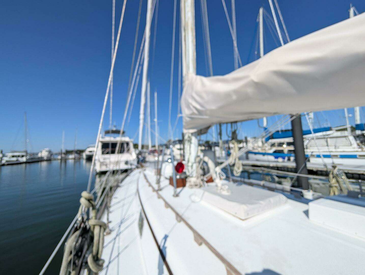 1981 Mason 43 - Image 9