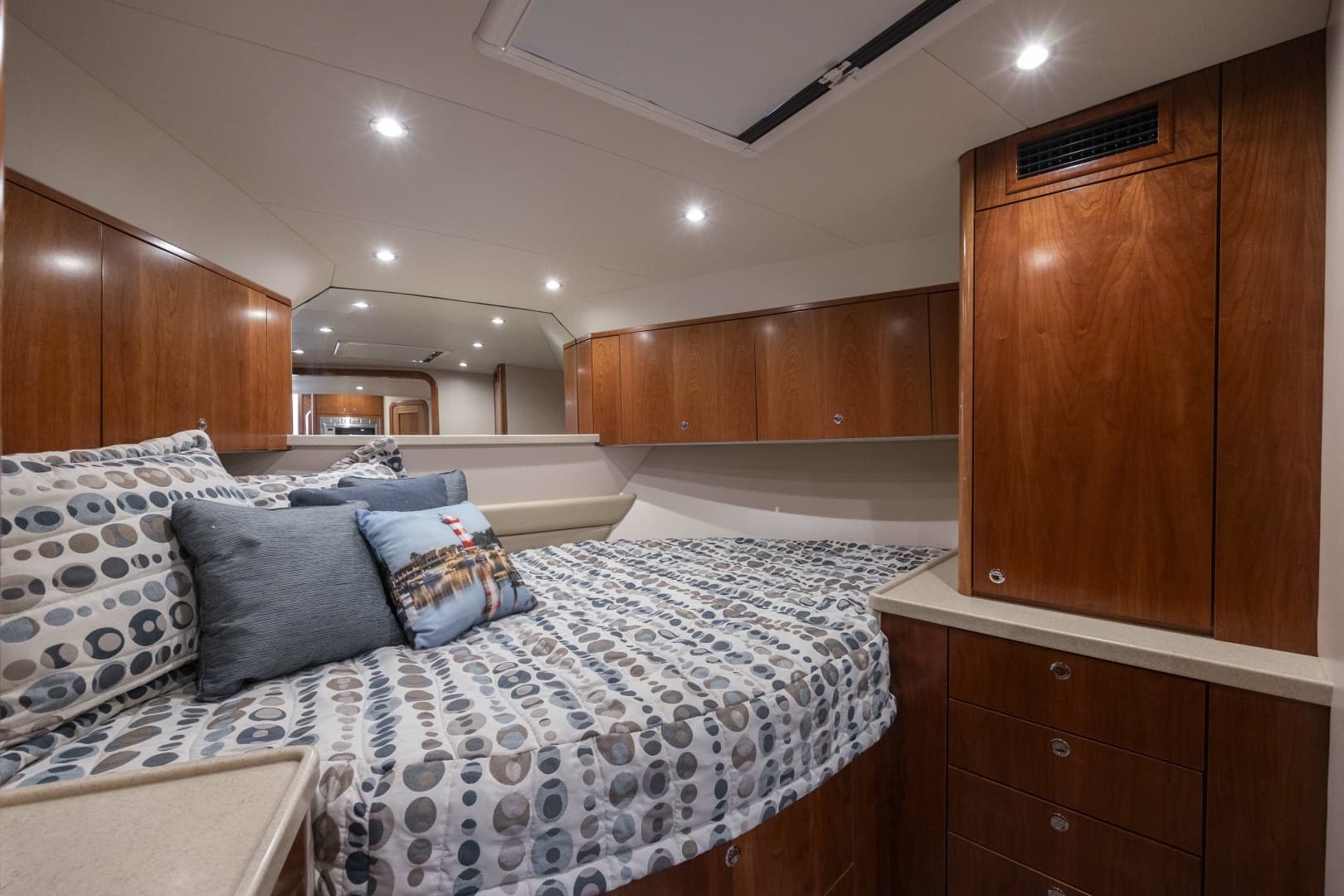 2019 Albemarle 410 Express Fisherman - Image 28