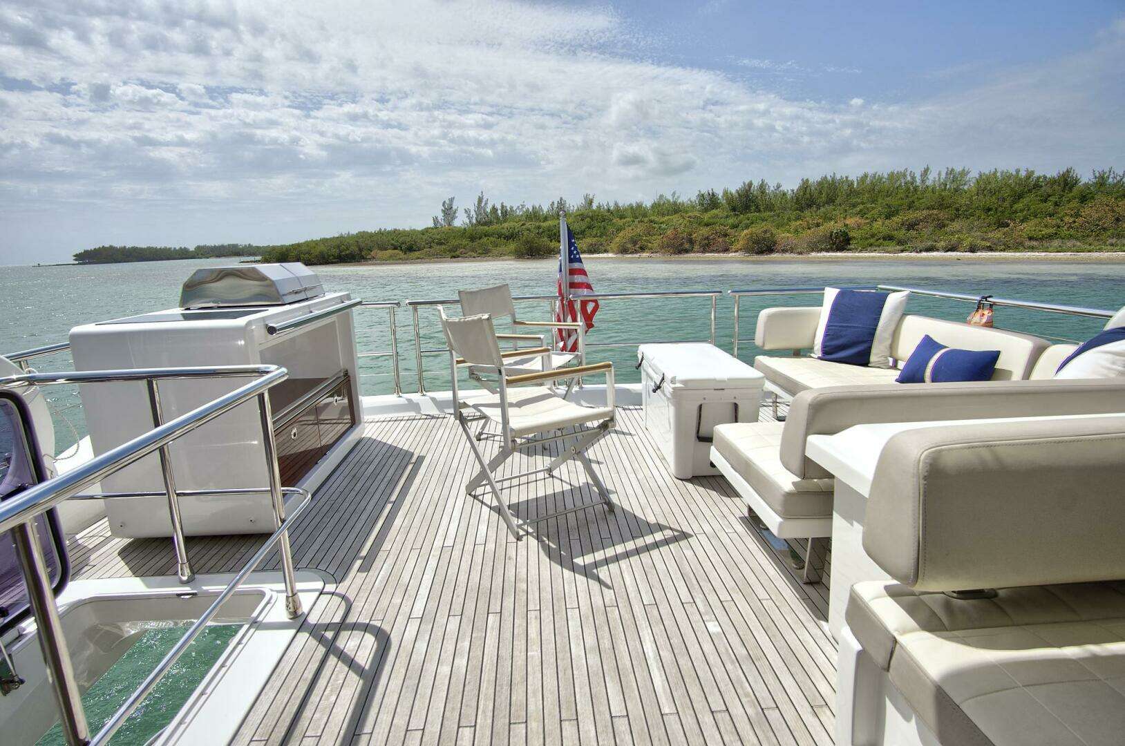 2017 Azimut 72 Flybridge - Image 10