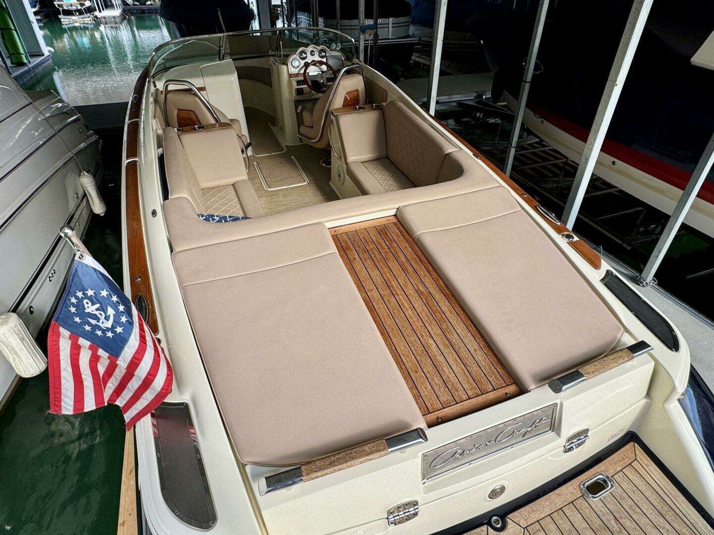 2018 Chris-Craft Launch 27 Heritage Trim Edition - Surf - Image 14