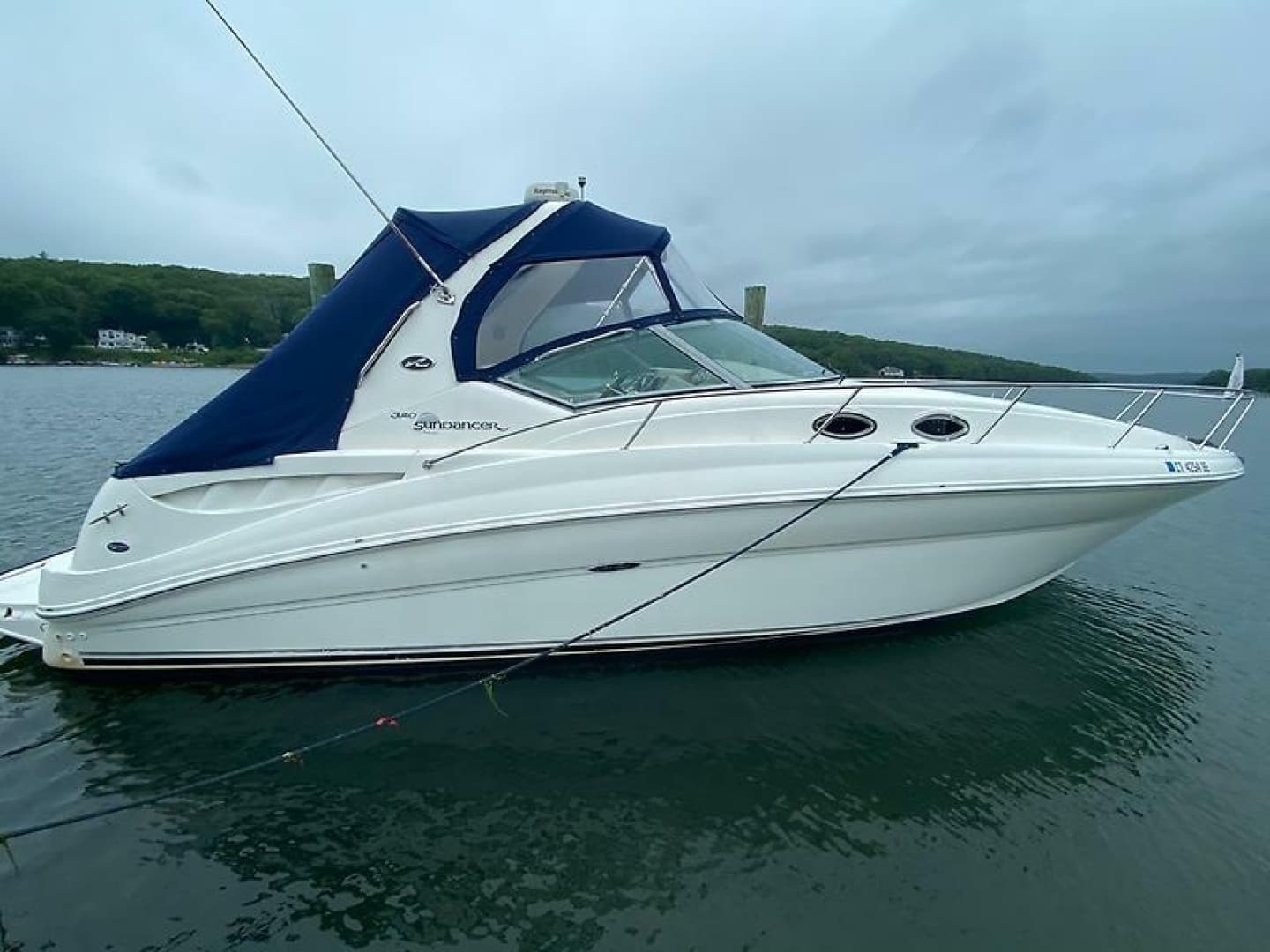 2004 Sea Ray 320 Sundancer - Image 2