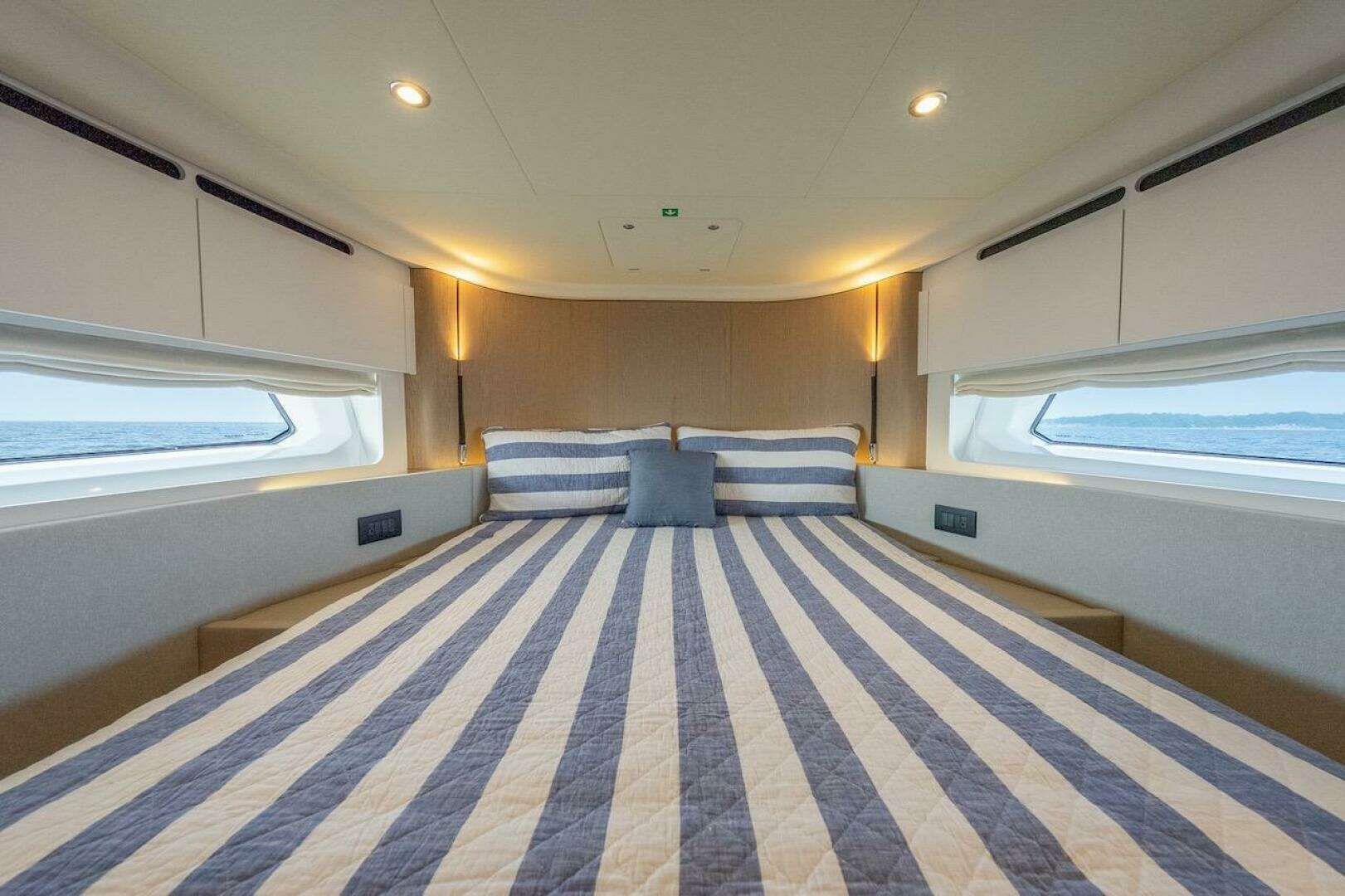 2023 Azimut Fly 53 - Image 98