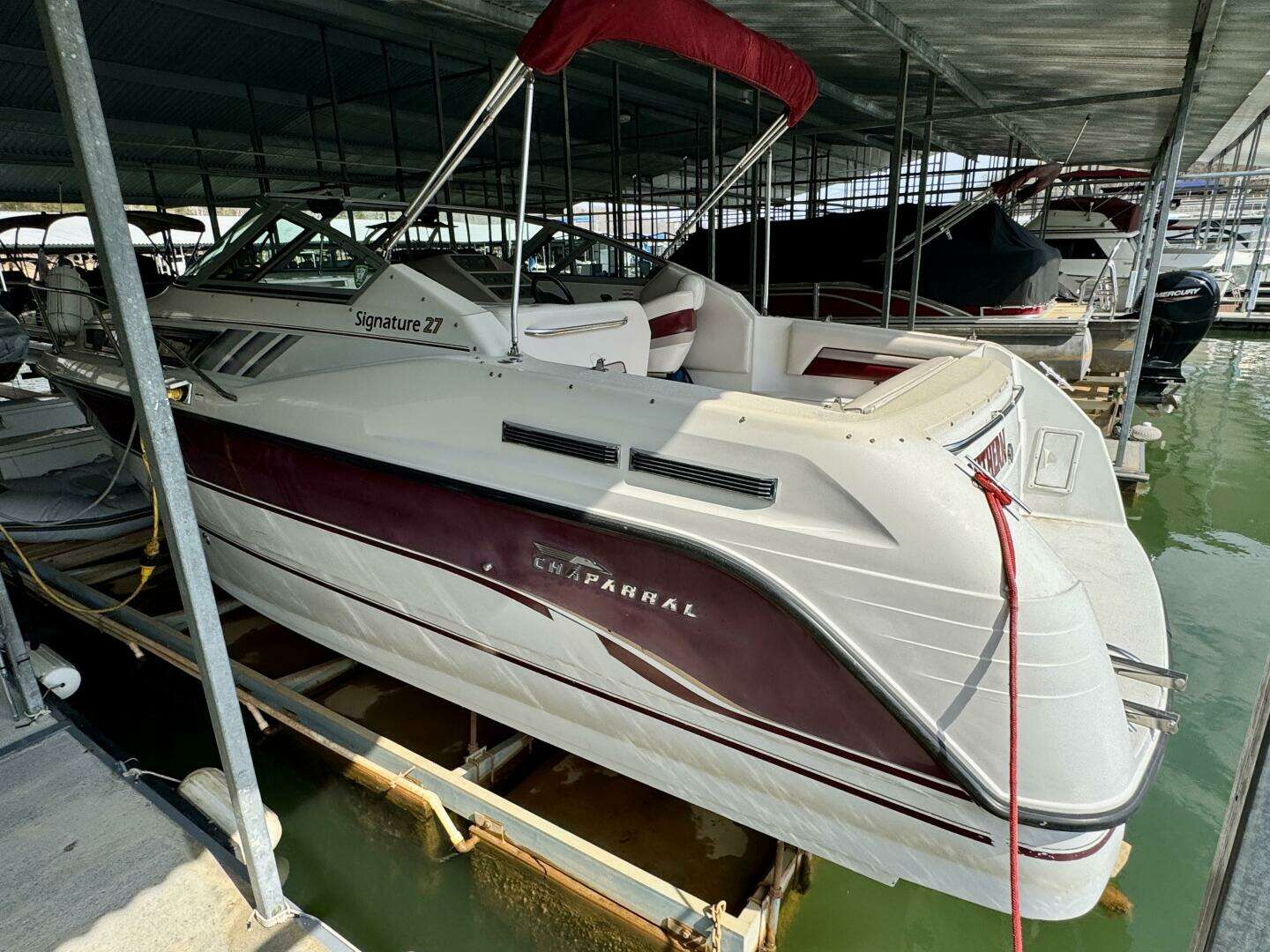1994 Chaparral Signature 27 Cabin Cruiser - Image 10