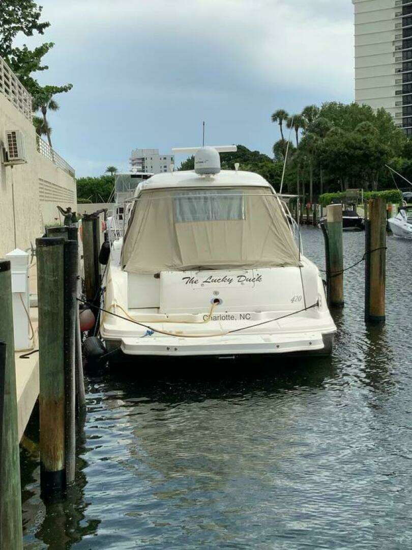 2005 Sea Ray 420 Sundancer - Image 2