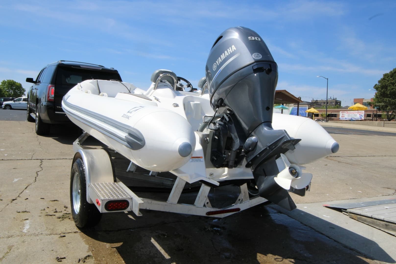 2023 Zodiac Yachtline 490 - Image 7