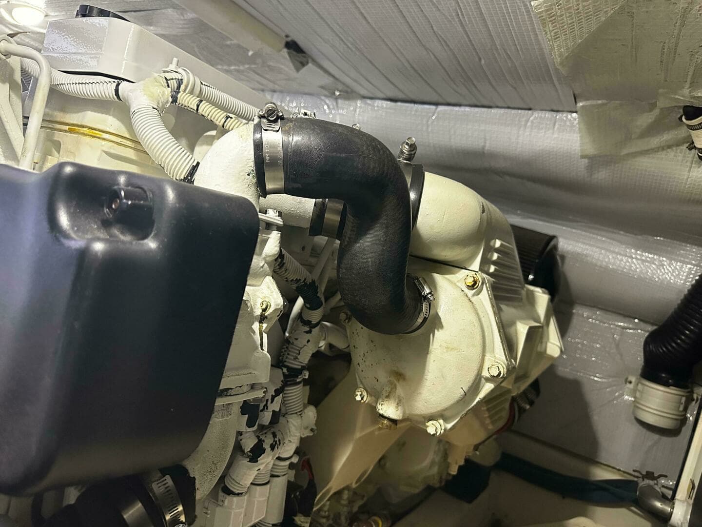 2014 Sabre 42 Salon Express - Image 37