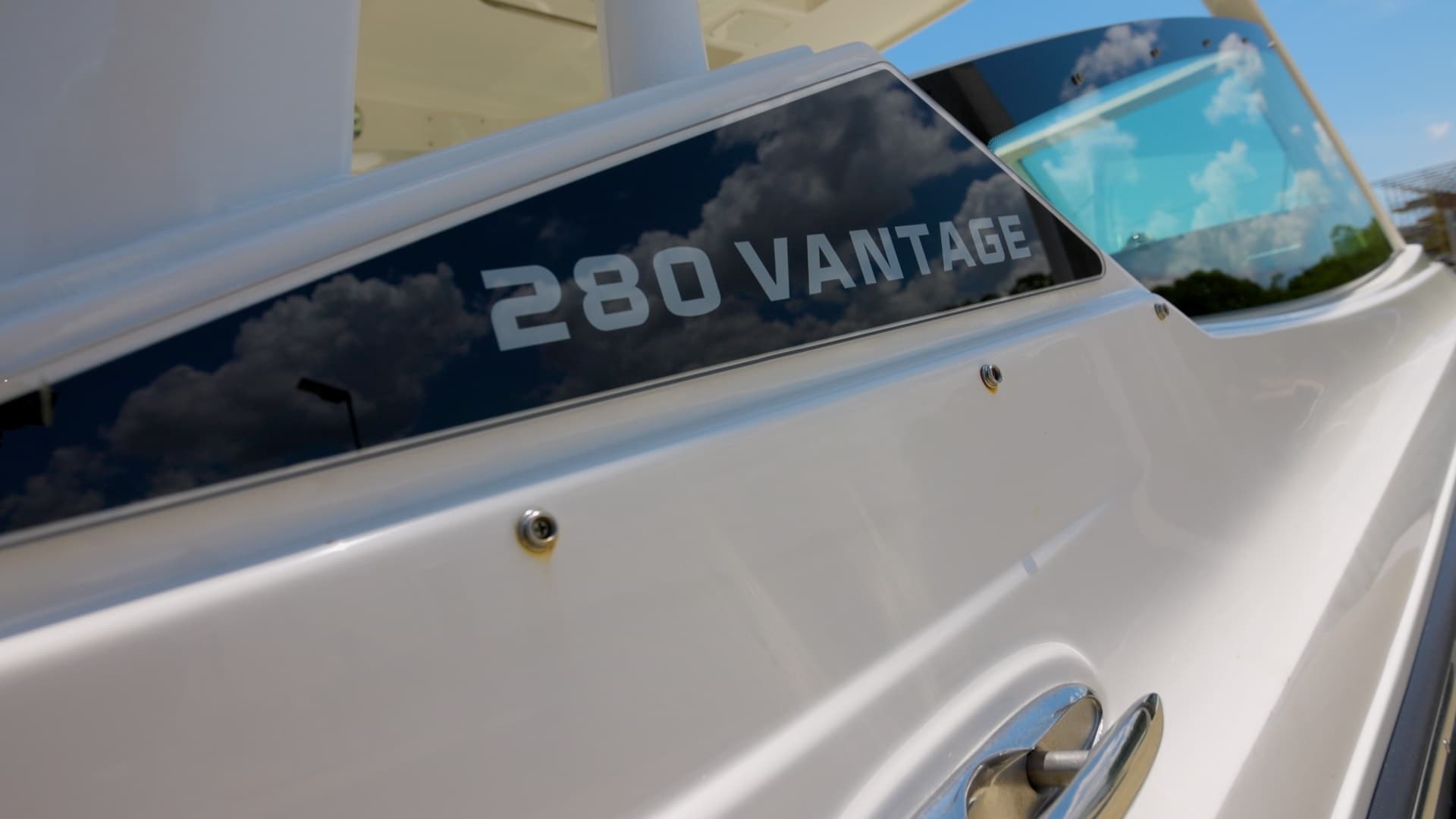 2024 Boston Whaler 280 Vantage - Image 16