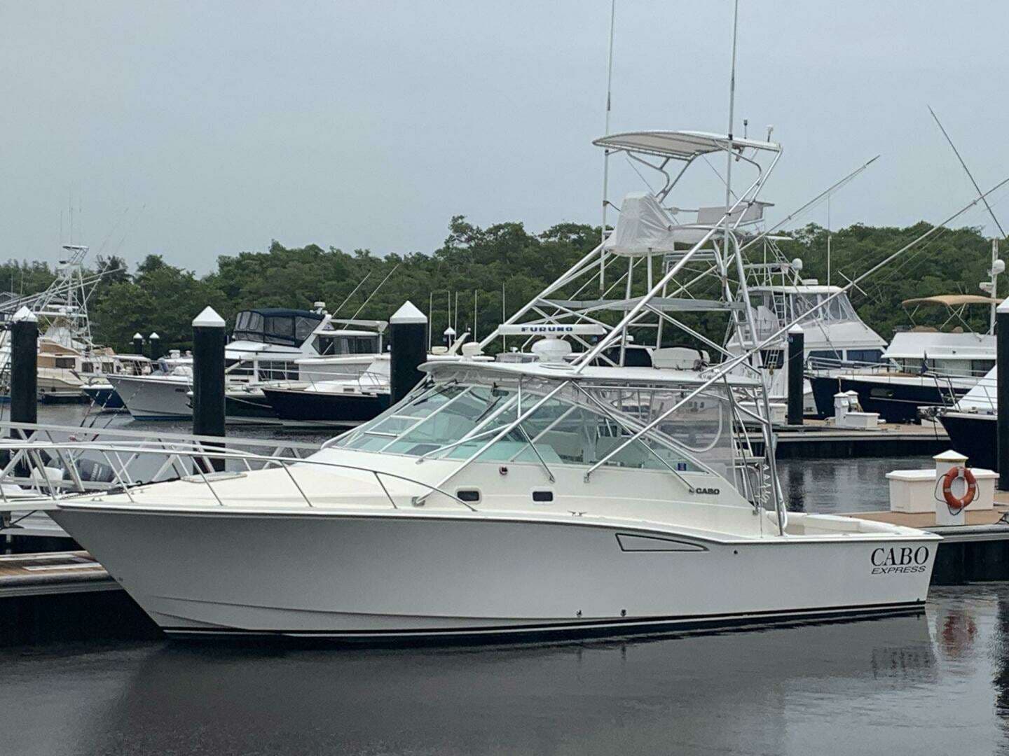 2002 Cabo 35 Express - Image 2