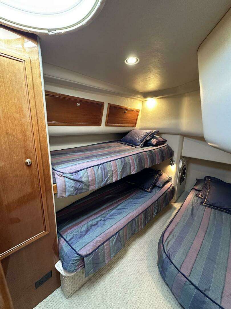 2004 Riviera 40 Sportfish - Image 41