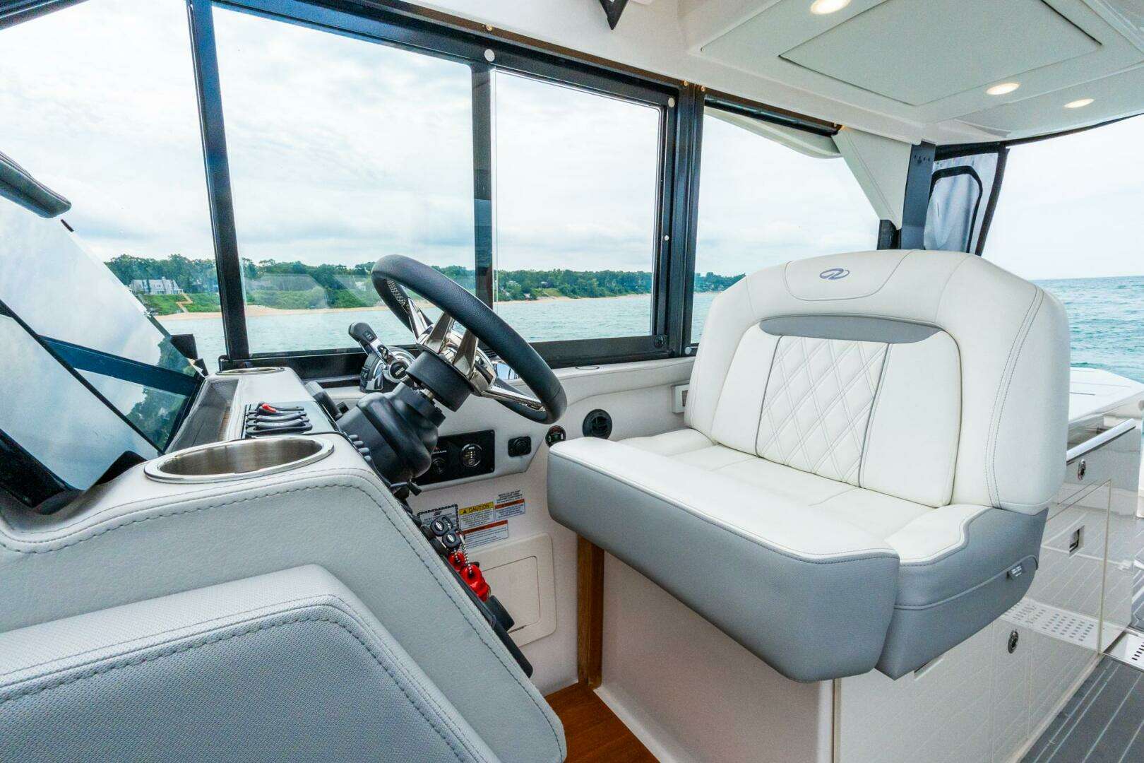 2022 Regal 36 Grande Coupe - Image 29