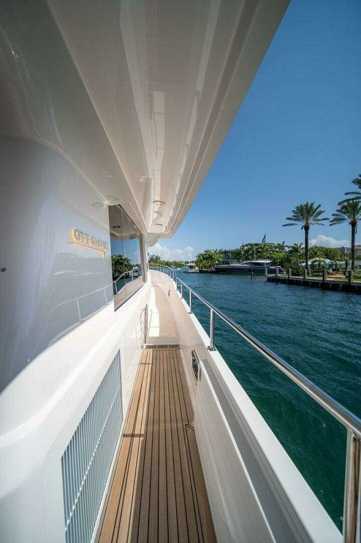 2027 Offshore Yachts — - Image 18