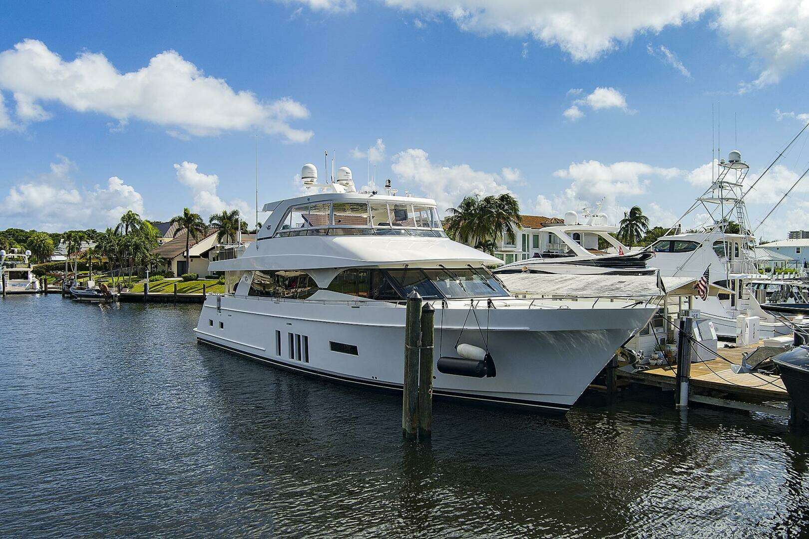 2016 Ocean Alexander 85 E - Image 12