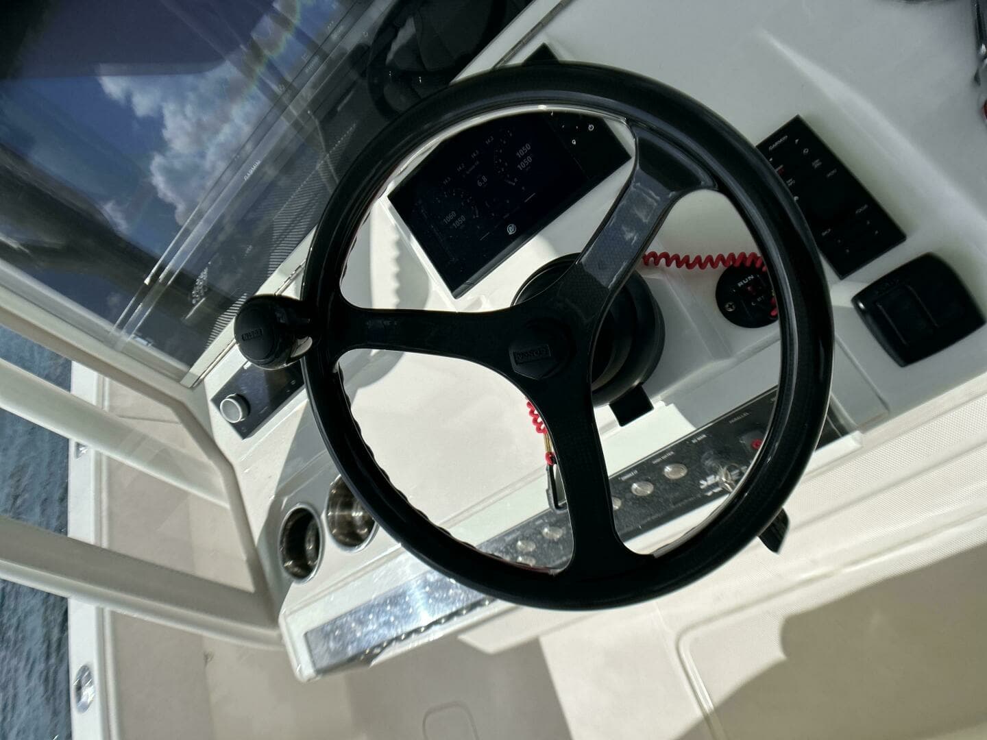 2022 SeaVee 390z Center Console - Image 11