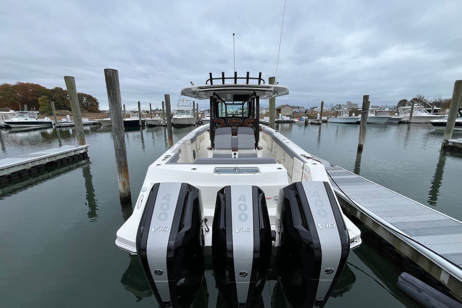 2026 Boston Whaler 360 Outrage - 25