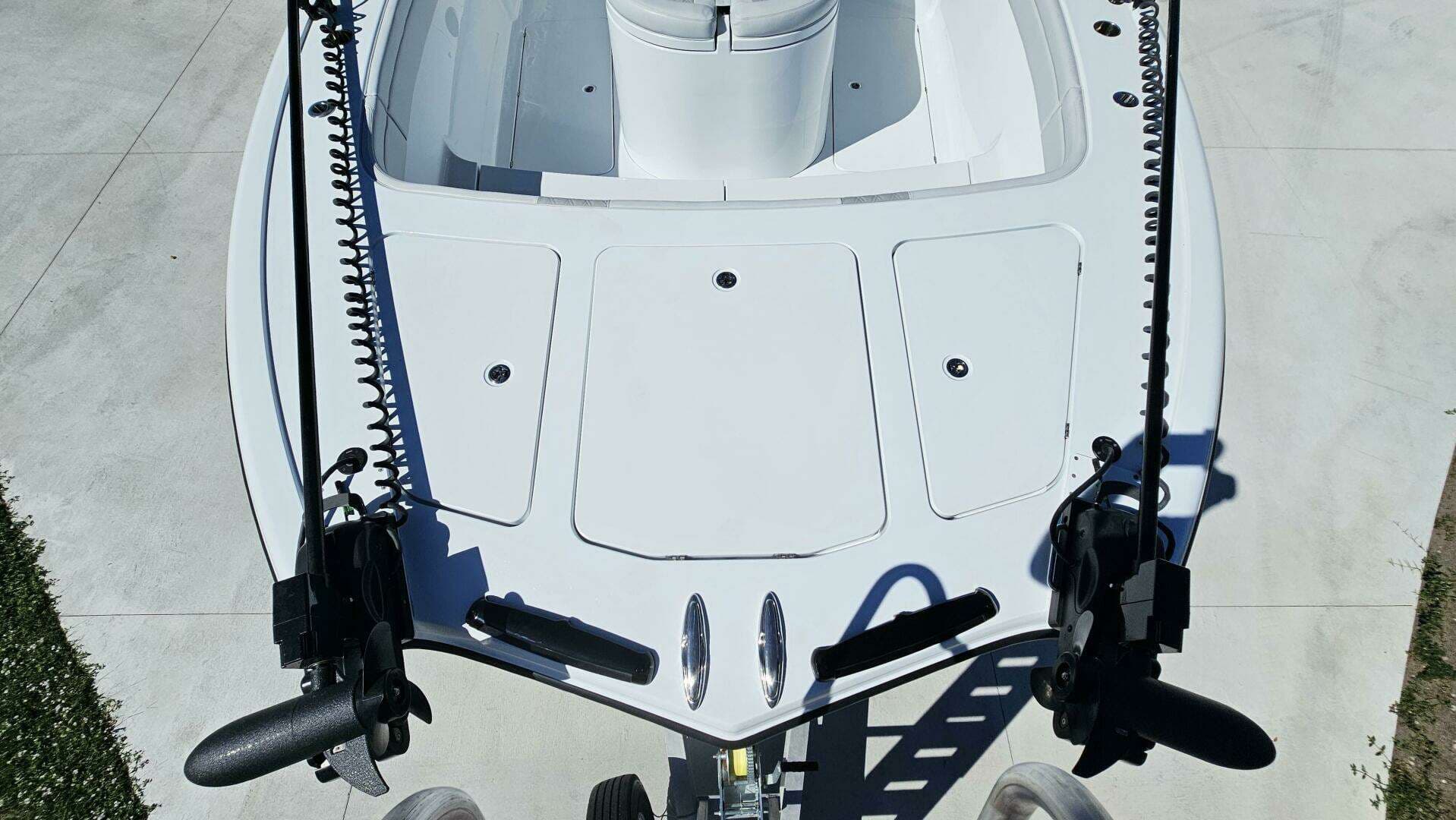 2025 Costa Custom 34SV - Image 9