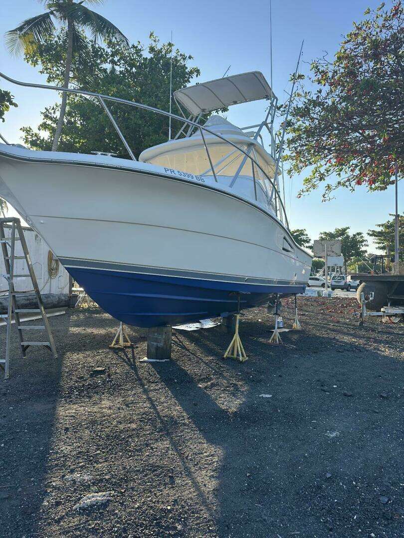 1997 Pursuit 3000 Offshore Express - Image 18
