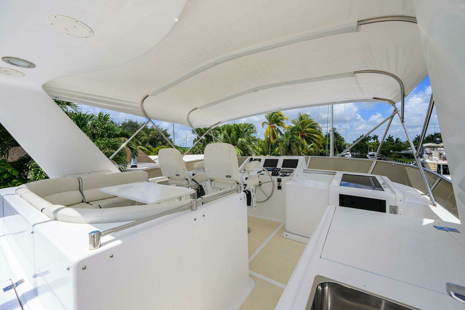 2001 Ocean Alexander 602 MKI - Image 28