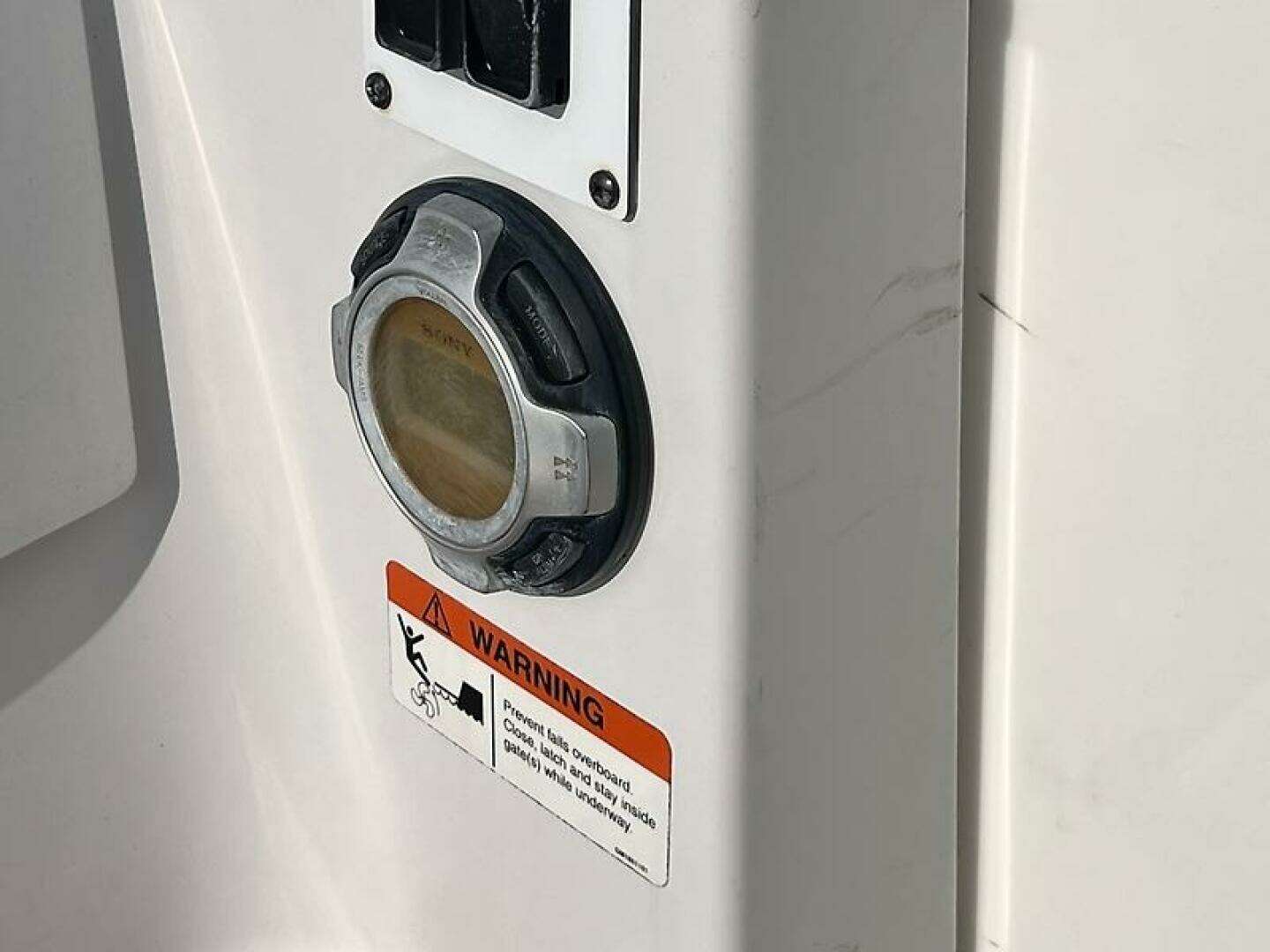 2009 Four Winns V338 - Image 12