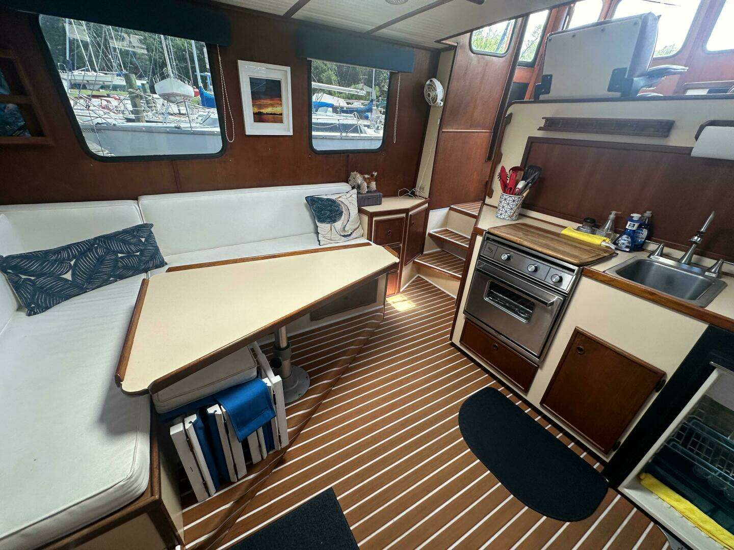 1985 Nordic Tugs 32 - Image 7