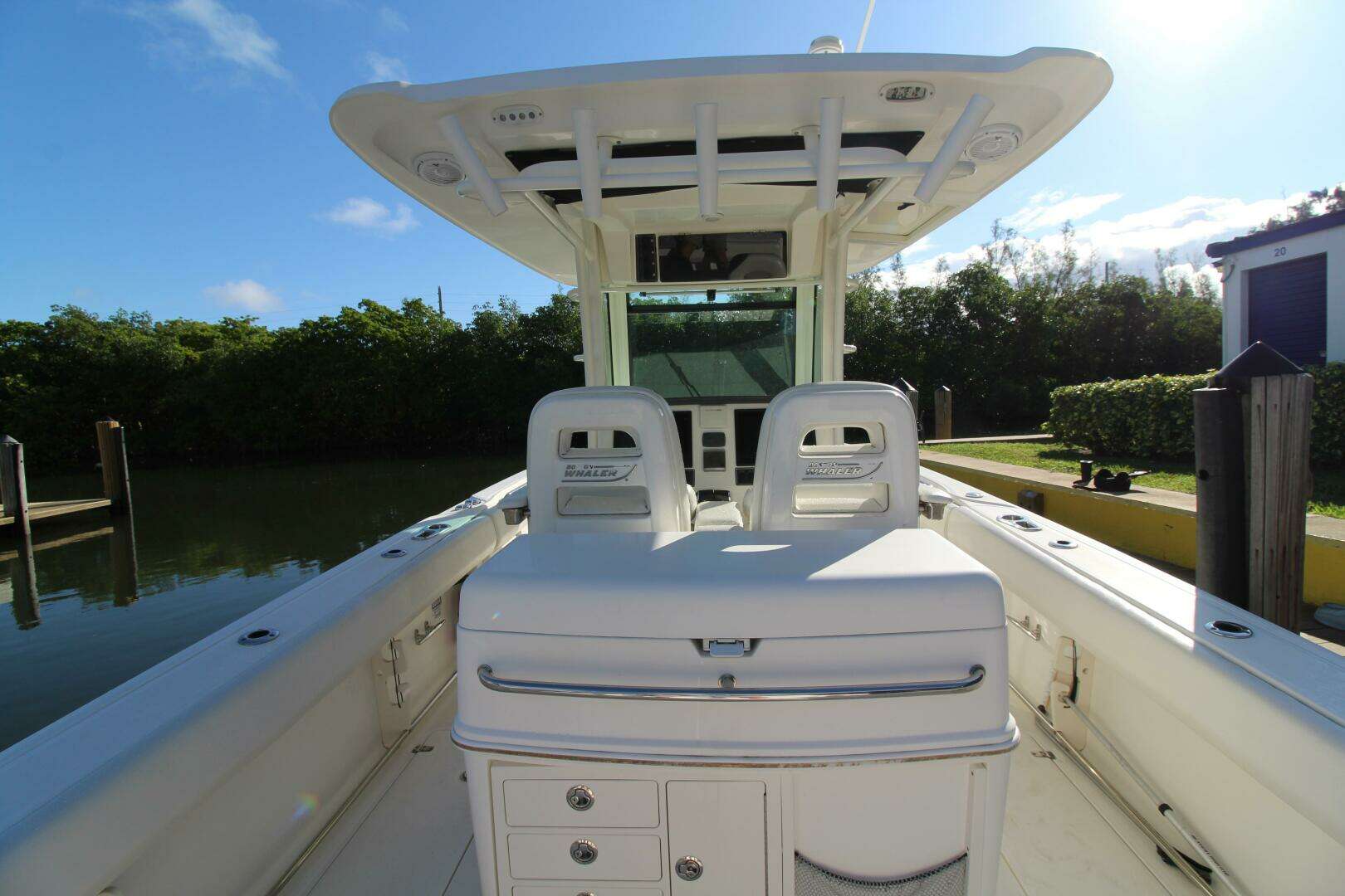 2015 Boston Whaler 320 Outrage - Image 5