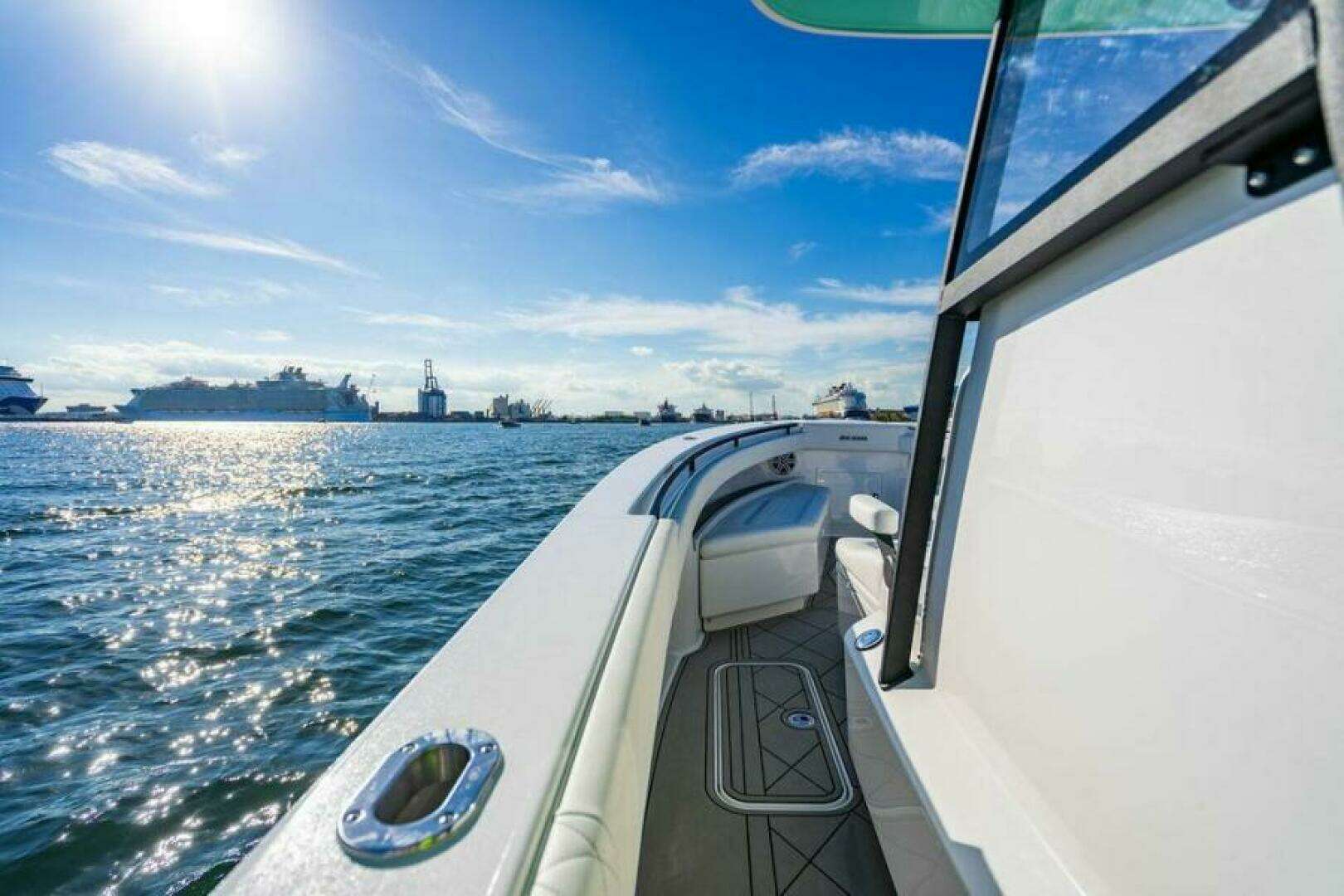 2026 Reef Runner 340 - Image 32