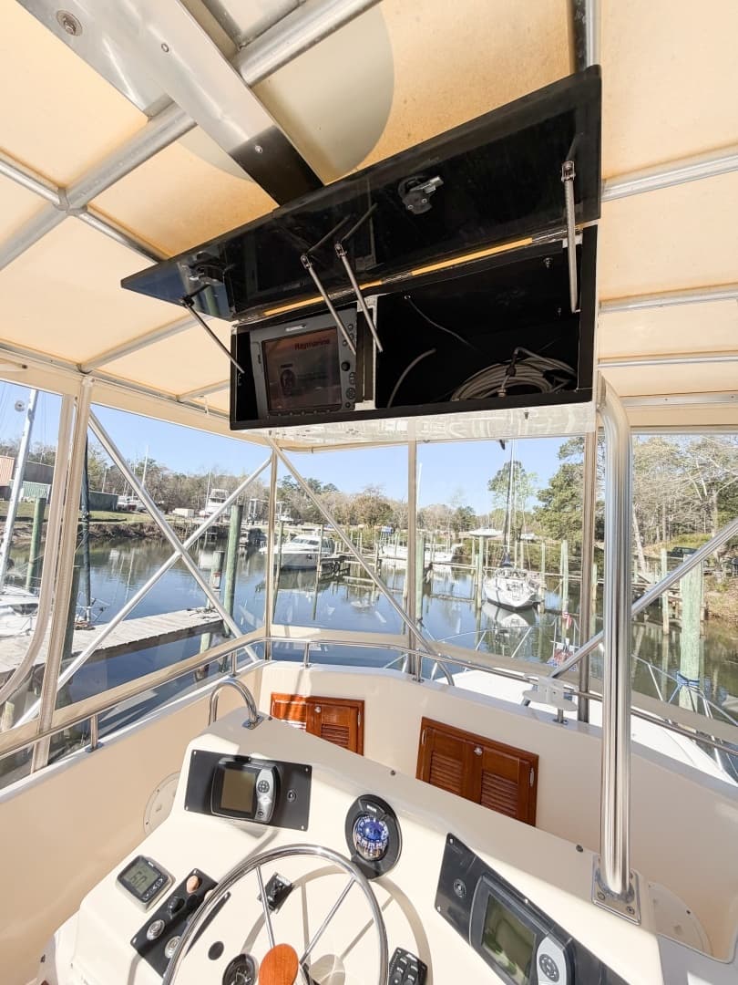 1988 Pacemaker 36 Convertible - Image 32
