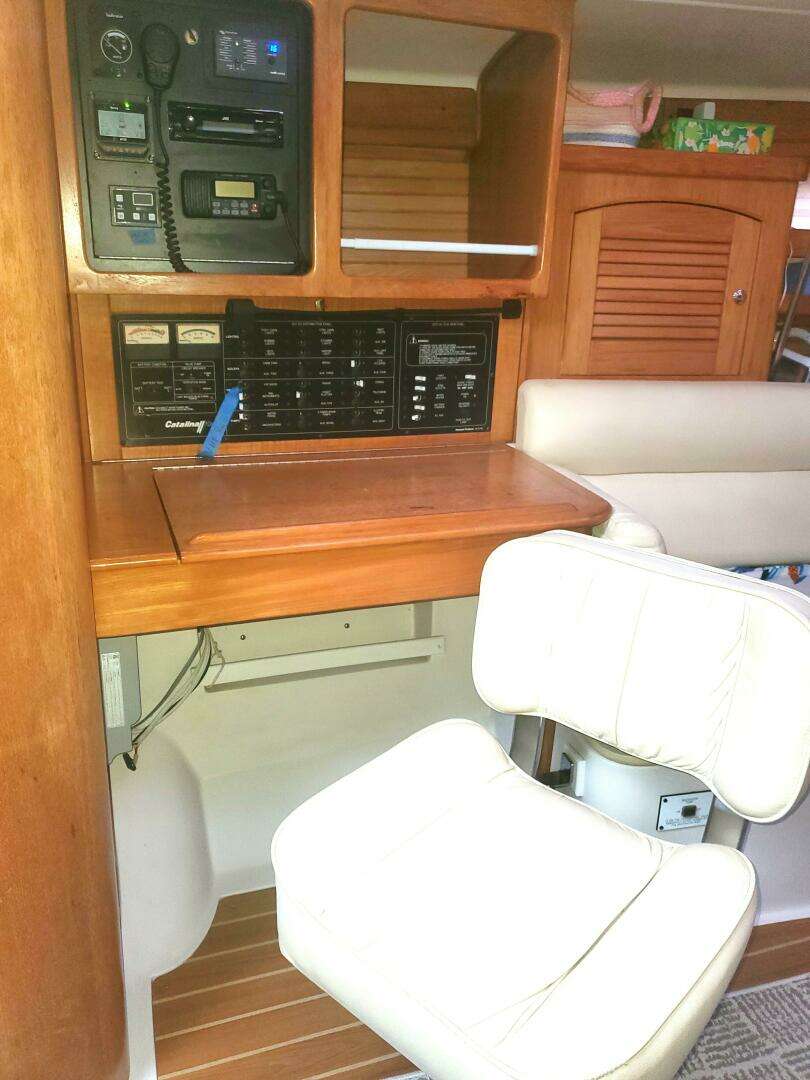 2007 Catalina 400 MK II - Image 28