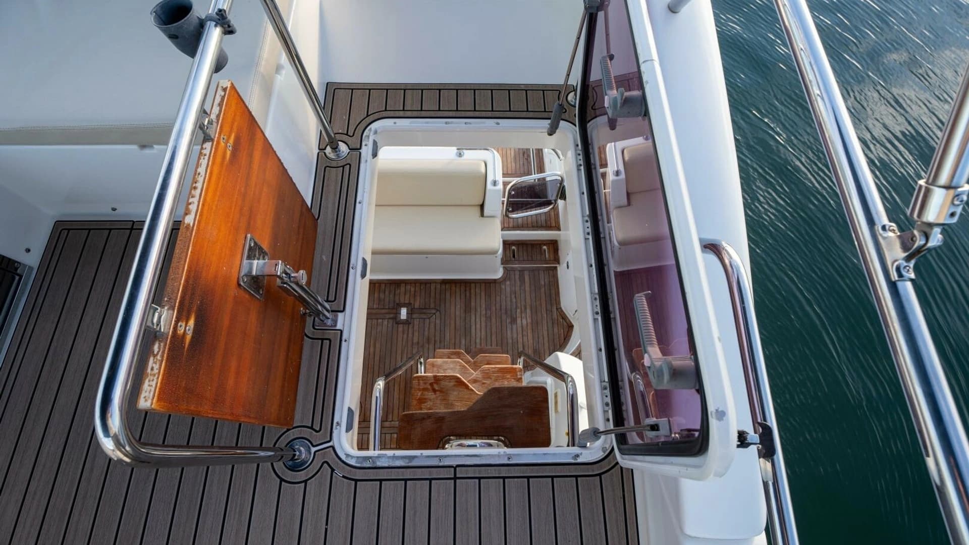 2013 Azimut 40 Flybridge - Image 68