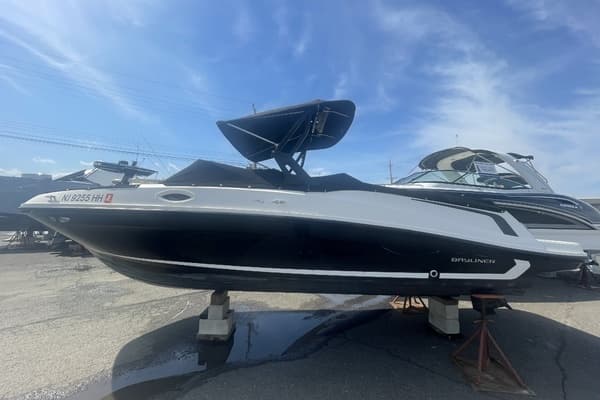 2019 Bayliner VR6 Bowrider I/O