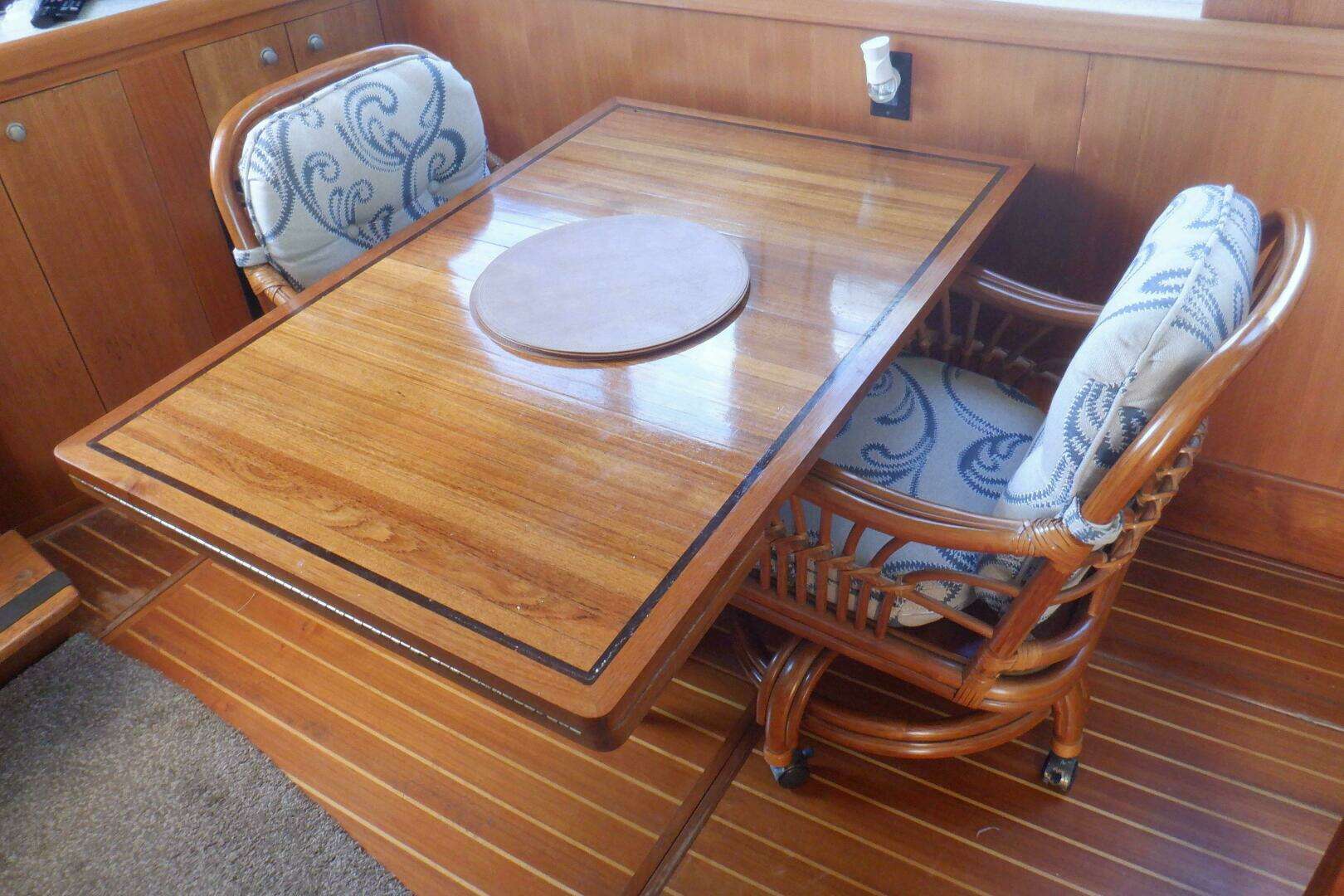 2002 Mainship 430 Trawler - Image 36