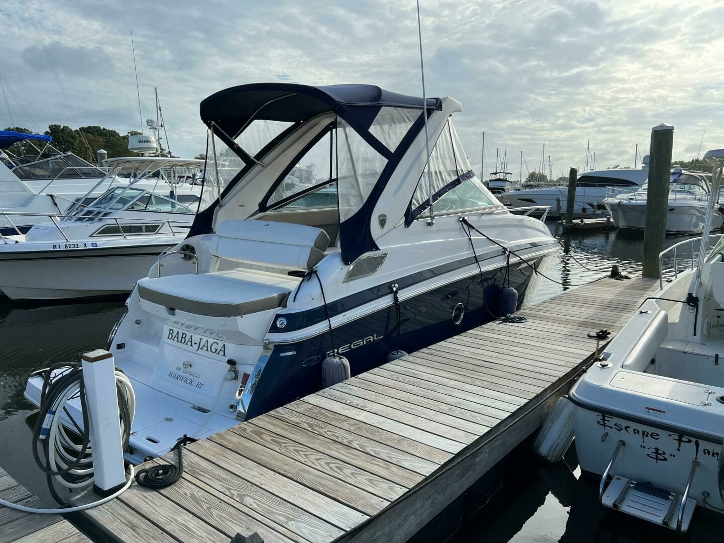 2017 Regal 28 Express - Image 3