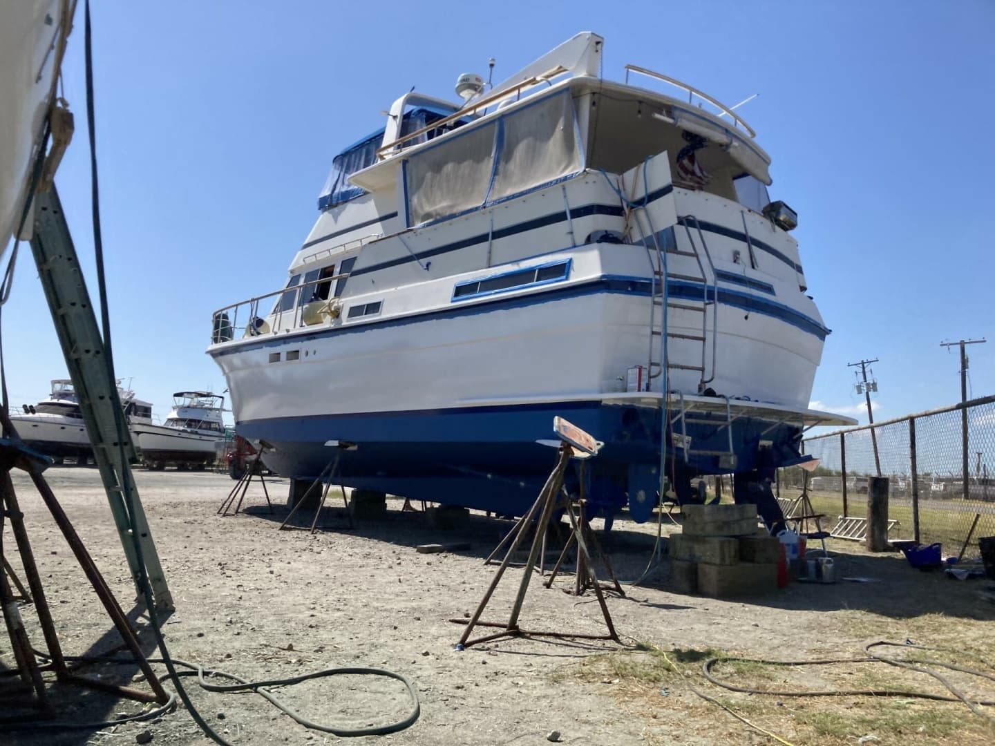 1982 Gulfstar 48 Aft Cabin - Image 6