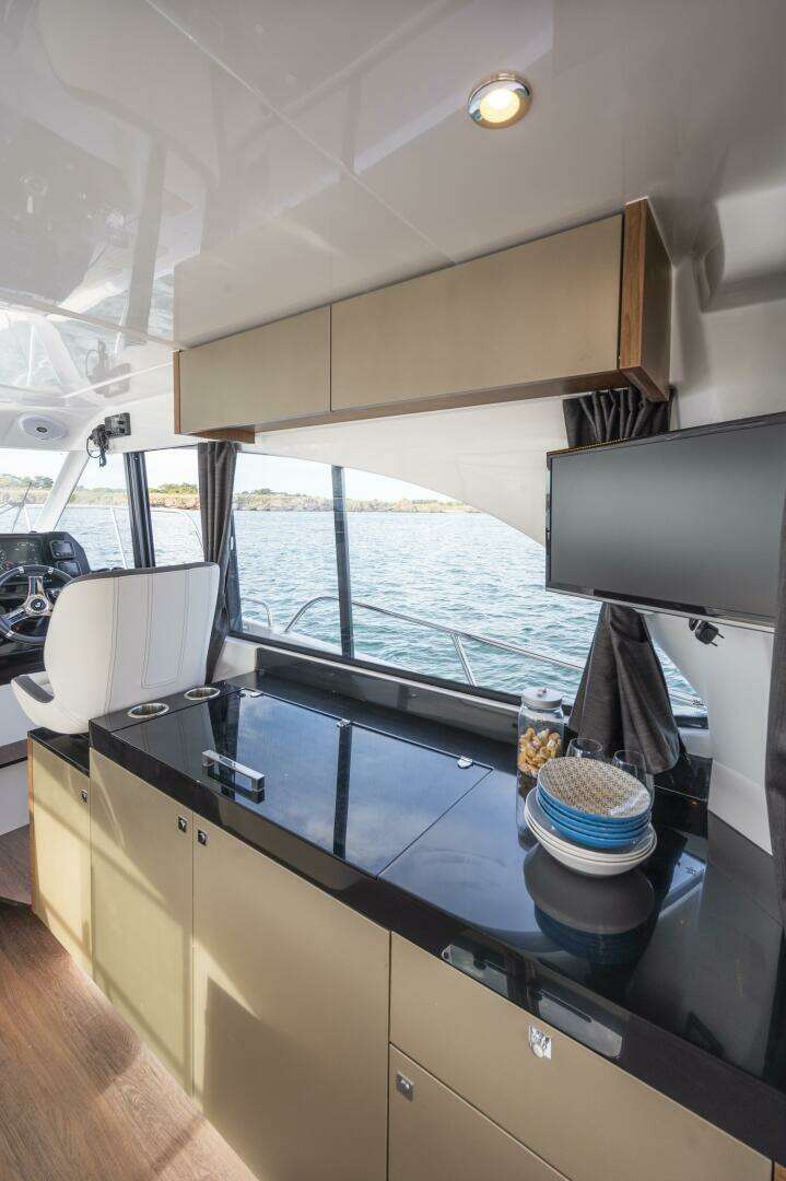 2026 Beneteau Antares 11 Softtop - Image 17
