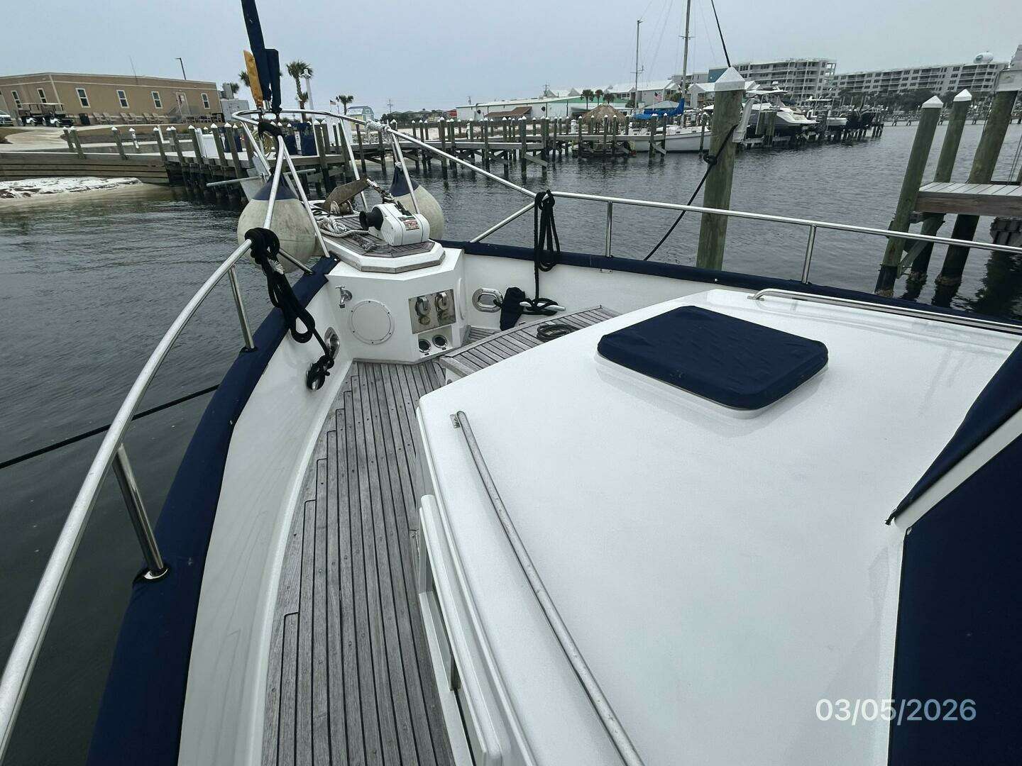 2002 Grand Banks Classic - Image 11
