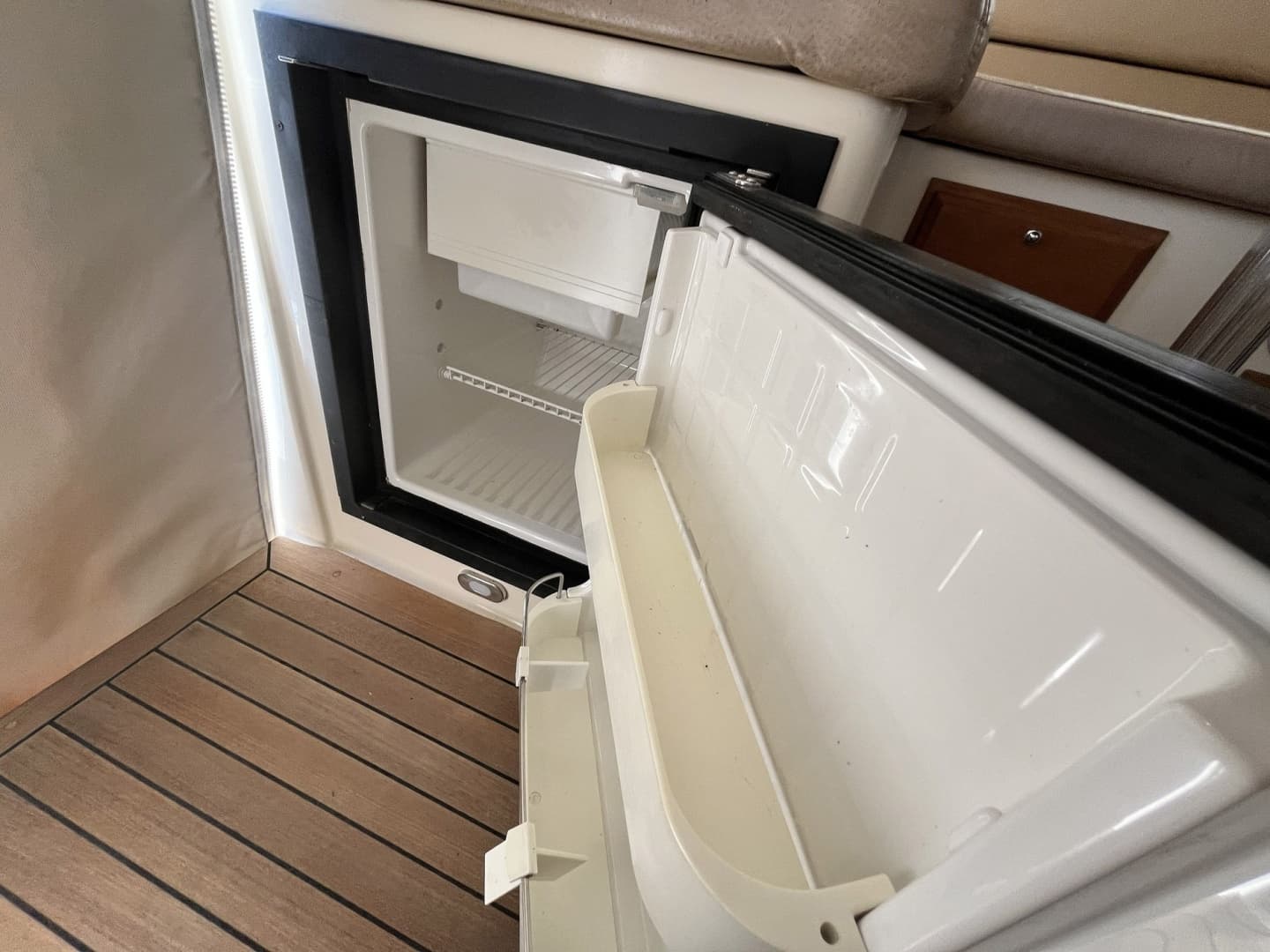 2007 Sabre 34 Express - Image 27