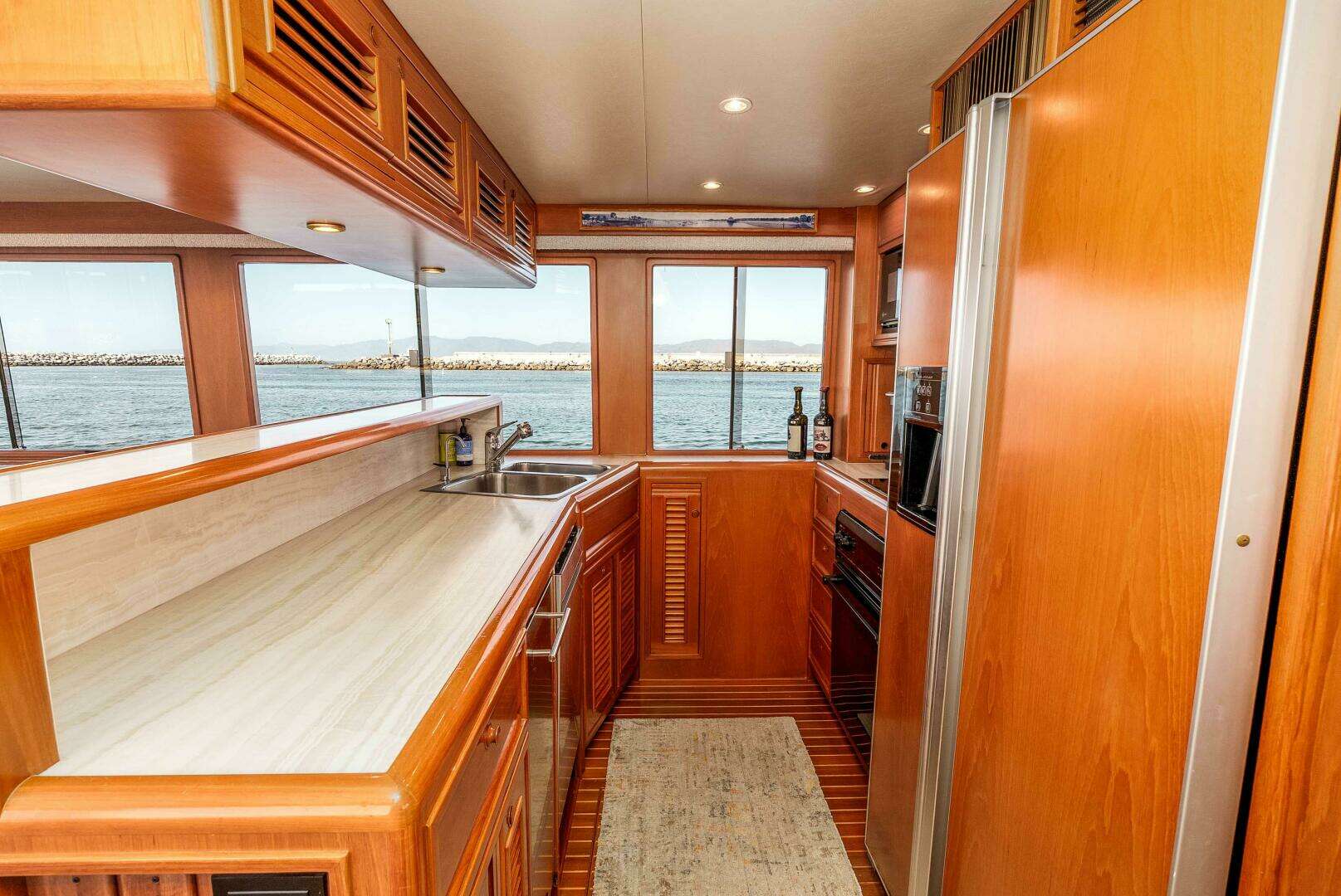 2000 Offshore Yachts Flushdeck - Image 26