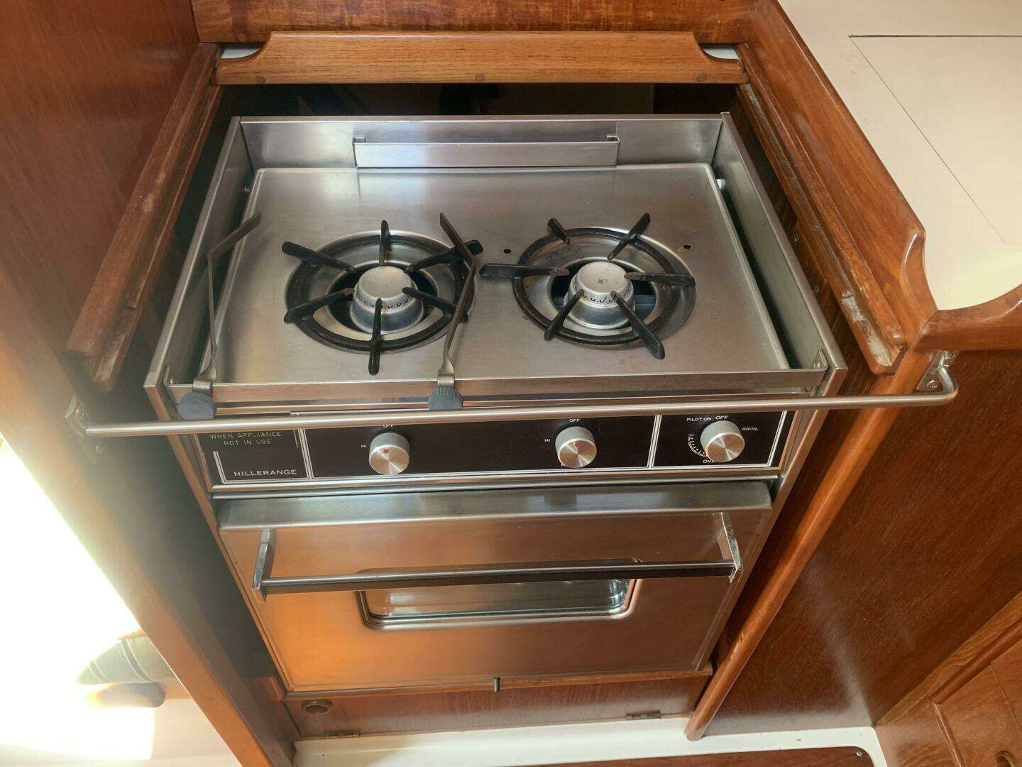 1987 Nonsuch Ultra 30 - Image 28