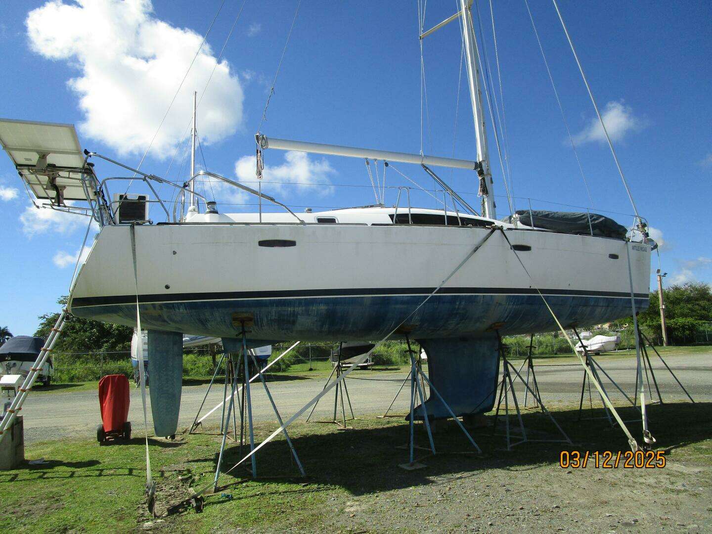 2010 Beneteau Oceanis 43 - Image 47