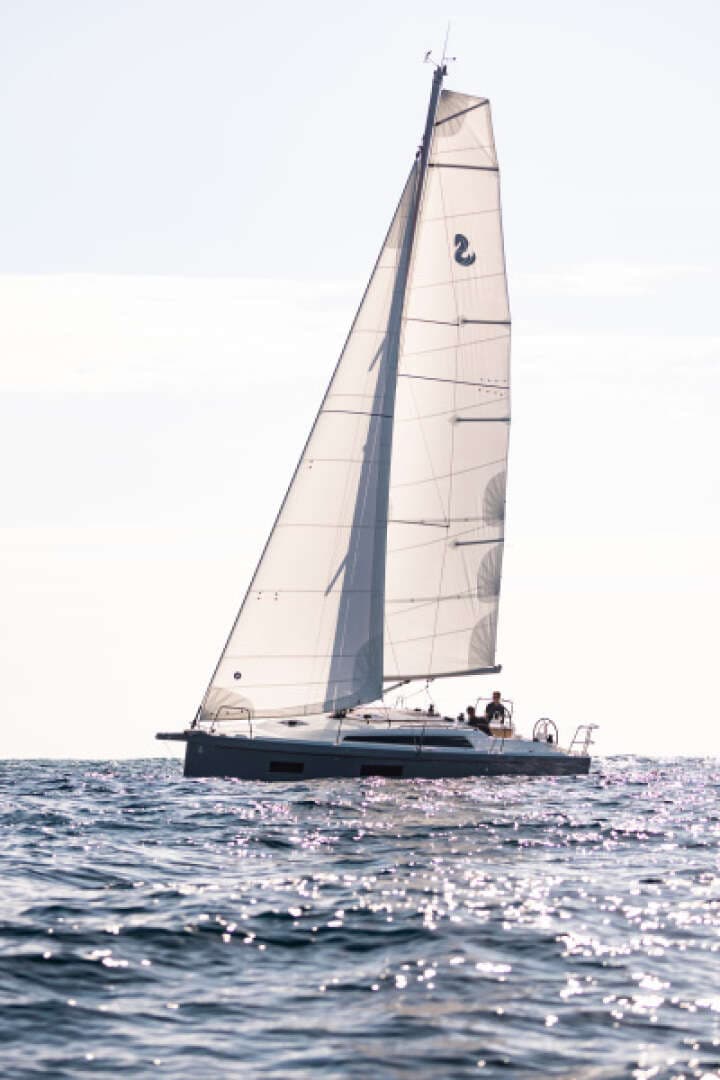 2026 Beneteau Oceanis 34.1 ELECTRIC - Image 14